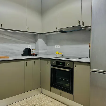 Apartment The T *